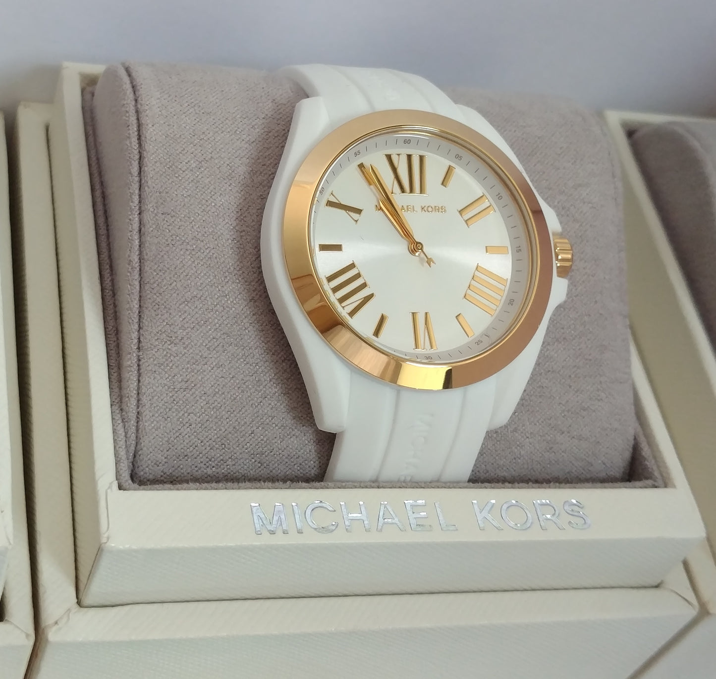 Michael Kors Women's Bradshaw Quartz Silicone Strap